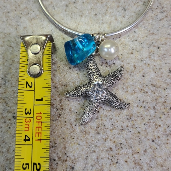 Bracelet Star Fish . Silver/Teal/Pearl look. Strtc - Picture 3 of 5